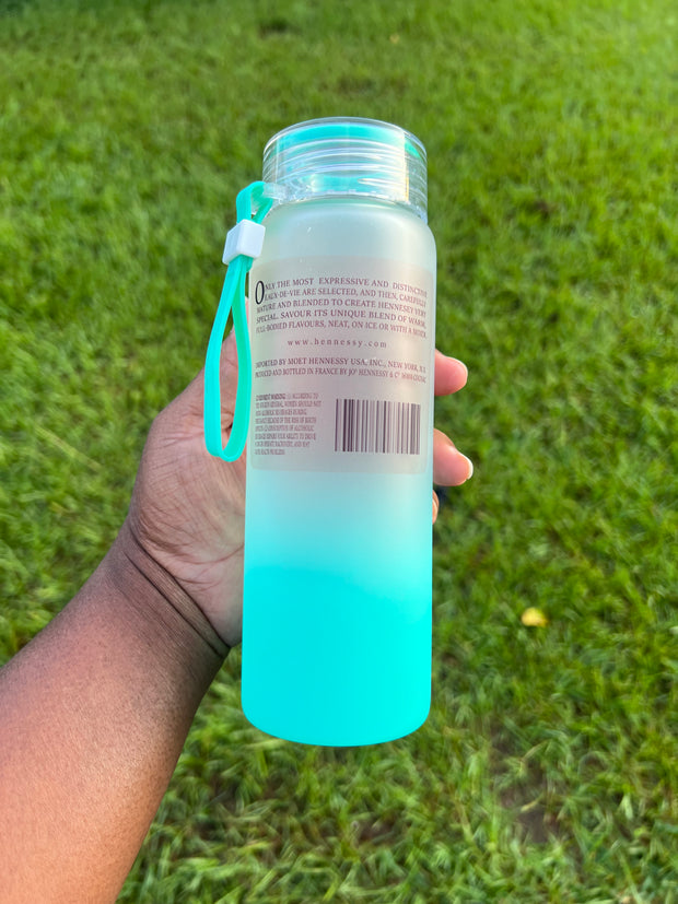17 oz Ombré Glass Water Bottle